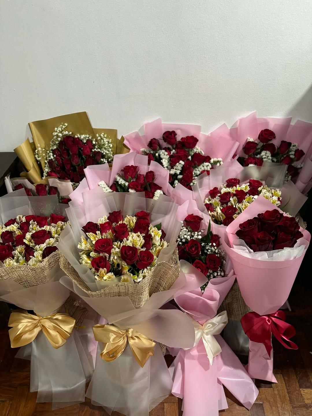 Beautiful flower arrangements at Sweets and Roses